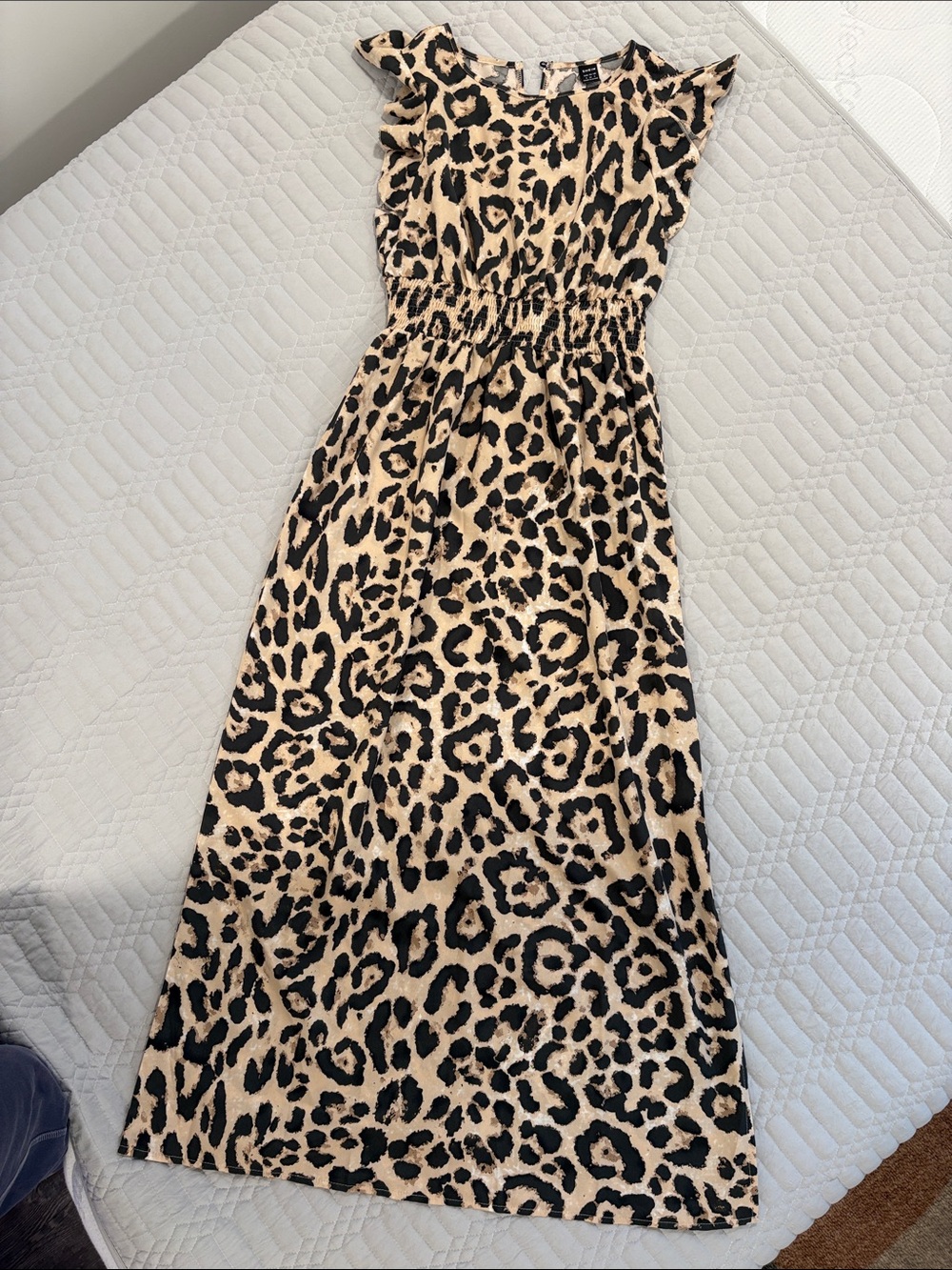 SHEIN Beige and Black Leopard-Pattern Maxi Dress